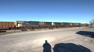 NB CSX  E013-09 lead unit 3198-3339 DPU  5122-99-547 on the Henderson sub. Springfield Tn 02/12/23