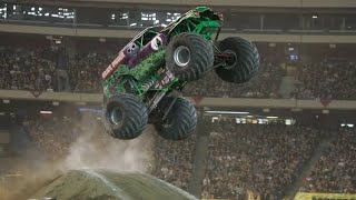 Monster Trucks Stunt 🔥🔥 Whatsapp status 2021 | Monster Power 💪 | #monstertruks | #Shorts