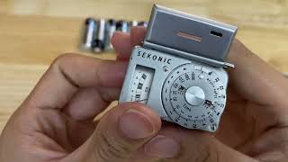 Hotshoe Mounted Sekonic Vintage Lightmeter Demo