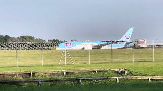 TUI Boeing 787 Dreamliner arrives at Birmingham Airport September 24