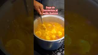 Nada mejor que una sopa de salchichón con papas y maíz para un día lluvioso o frío! #shorts