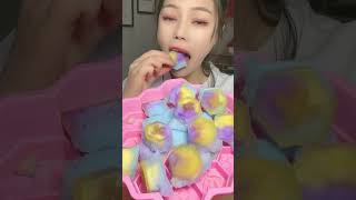 Crunchy sounds ice eating ASMR #shotrs #mukbang #iceeating