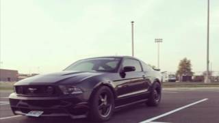 2016 6th gen camaro ss vs. 2012 mustang gt 5.0(s197) dig race