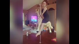 POLE DANCING WITH A GIRAFFE?!