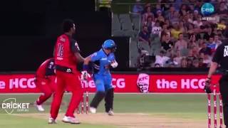 Peter Nevill smashed in face CRICKET BAT (VIDEO) as Brad Hodge loses it