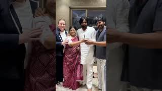 surekha garu gifted a pen to Dy CM pawankalyan #janasena #pawanism #trending #viral #shorts 🥰🥰🥰