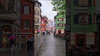 Rainy day in Zürich 🇨🇭 #switzerland #travel #swiss #altstadt #oldtown #spring #jalanjalan #citytour