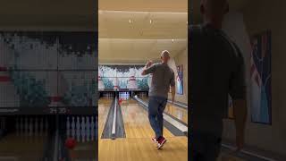 Bowling Horse Trickshot: Left Hand 3 Fingers #bowling #pba #trickshots