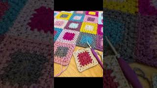 The 100 square blanket - free pattern on my blog #crochet #crochetblanket #crochetpattern