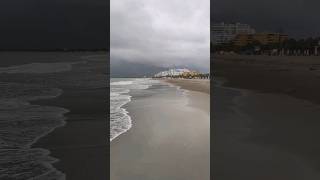 🇨🇴 cloudy beach in Cartagena!