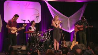 Emily Kinney - Masterpiece live at Walker Stalker Con