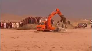 Heroic Rescue: Man Saves Family from Flash Flood in Pakistan.