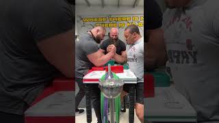 When Larry Wheels tried his best against Levan... #armwrestling #larrywheels #levansaginashvili