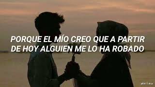 Háblame de ti, de todos tus gustos, cuantos años tienes y a que te dedicas // letra