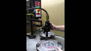 New Vista TVS-SV verifying Torque Converters using Taperlock Thread Gage Member