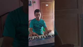 aprendiendo atocar el piano