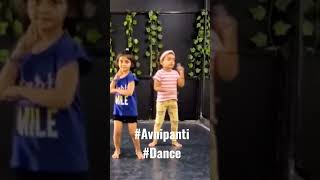 #Avnipanti #Dance Main toh raste se jaa raha tha 🤩