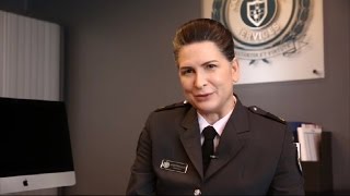 Pamela Rabe (Joan Ferguson) - Interview