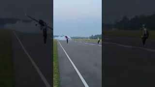 Bike vs airplane race #Shorts #Ventoshorts