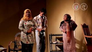 SMAN 1 KOPANG: TEATER LINGKAR Lakon "Nenek Tercinta" Karya Arifin C. Noer