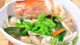 Thai Food - Spicy Udong Noodle with Srimp (Udong Tom Yum Goong Nam Sai)