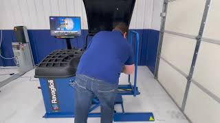 GTL4.140RC Heavy Duty Balancer Calibration Demonstration