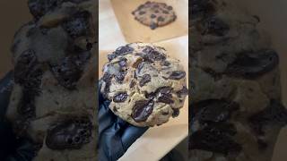 كوكيز الشوكولاتة في دقيقة وحدة؟؟😳 Chocolate Cookie in 1 minute #ترند #shorts