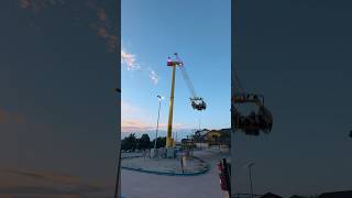 🤯 Crane Ride Will Leave You Speechless #shorts #themepark #rides #youtubeshorts