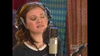 Kelly Clarkson - The Trouble With Love Is - AOL Sessions 2003