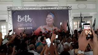 "Mangueira 2019 pra Ninar Gente Grande" na despedida à Beth Carvalho 01/05/2019