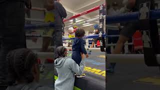 Return to SPARRING FLOYD MAYWEATHER!