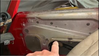 Mercedes R107 how to remove door card, window glass, regulator and locking mechanism