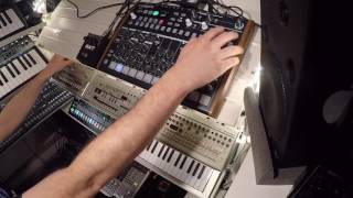 Hello Nineties! Acid Jam (Roland AIRA Roland Boutique Cyclone Korg Minilogue Arturia Drumbrute)