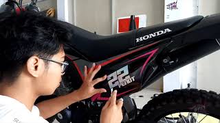 Decal crf 150l warna pink hitam Super glosy + pemasangan