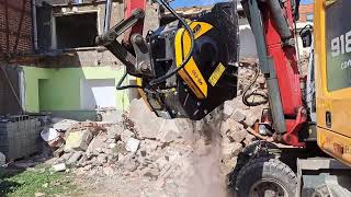 Using the MB-C50 S4 Crusher Bucket with a Mini Excavator