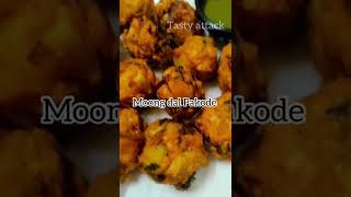 Moong dal Pakode street style |Pakoda Recipe #shorts #youtubeshorts #snacksrecipe