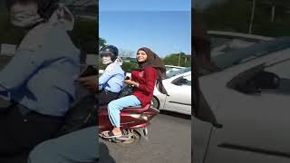 HEAVY DRIVER GIRLS without helmet on National Highway🙏🏻 #Drivecarefully #LIVEaccident