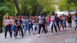 BALLANDO "Mi historia entre tus dedos" al Fiume Verde - Dancecultour Flash Mob