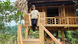 How a girl designs the door and window - Wooden house