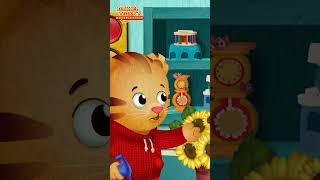 Daniel Helps by Doing His Chores | Daniel Tiger