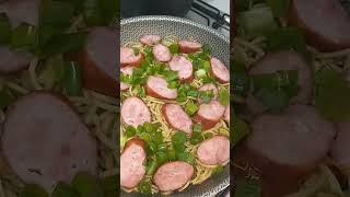 ESSE VÍDEO É PRA VC 😋#macarraoalhoeoleo #macarraocomlinguiça #viralshort