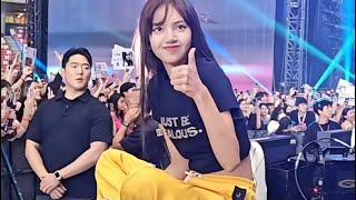 Lisa hot dance in Thailand #blackpink #lisa #viral #tranding