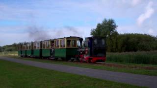 Following a Steam Train on my bike. Stoomtrein op de fiets volgen.