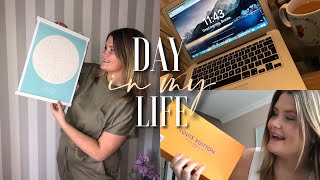 DAY IN MY LIFE | UNBOXING LUXURY BAG, MAPIFUL WALL DECOR + GAP YEAR PLANS |