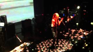 Chrysta Bell - This Train (Live 15-12-2012 @ Paard van Troje, The Hague, the Netherlands)