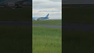 TUI 787 beast taxing at #manchesterairport #aviation #airlines #plane