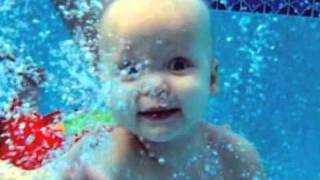 SWIM BABIES UNDER WATER.wmv