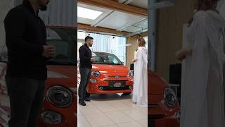 Welches Auto passt besser zum Christkind – ein robuster Ford Ranger oder ein stylischer Fiat 500?