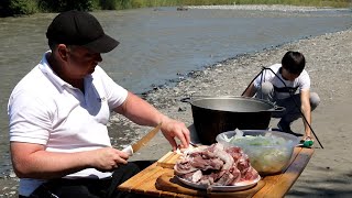 Это #БЛЮДО растопило СЕРДЦА. Самое ВКУСНОЕ МЯСО в КАЗАНЕ на КОСТРЕ.