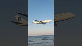 b747 landing at larnaca